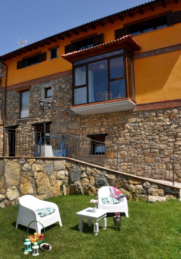Apartamento Turistico Casas De Manuel La Pola de Gordon Exterior foto