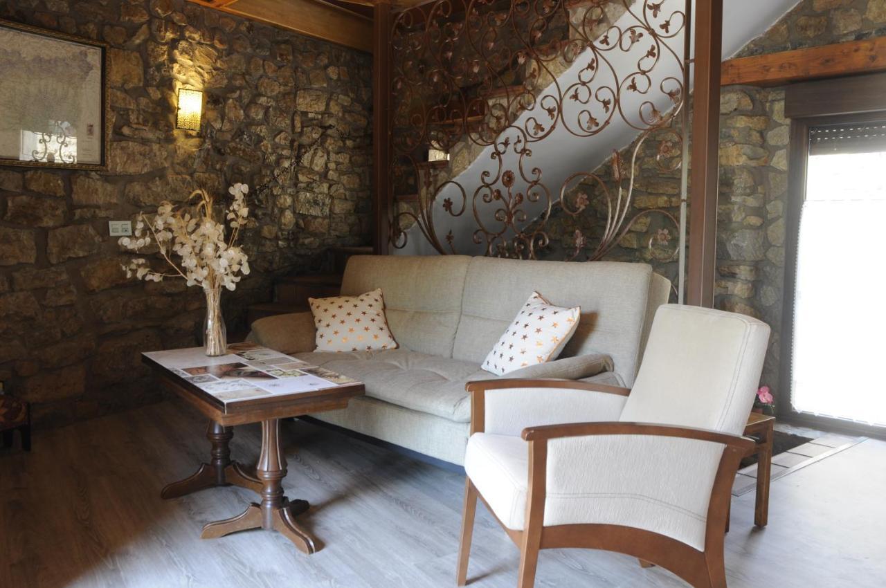 Apartamento Turistico Casas De Manuel La Pola de Gordon Exterior foto